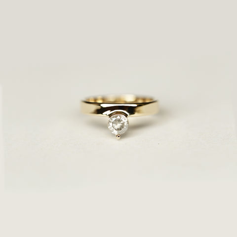 GREY DIAMOND RING