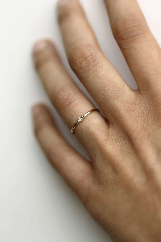 DIAMOND SOLITAIRE RING