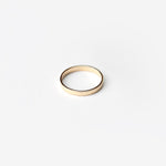 ESSENTIAL GOLD FLAT BAND RING