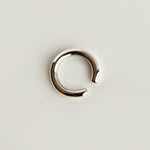 LARGE HUG EAR CUFF